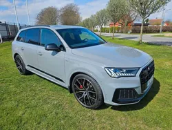 Grå Begagnad 2023 Audi Q7 Competition SUV | 849 900 kr (Marknadspris)