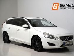 Vit Begagnad 2013 Volvo V60 Momentum Kombi | 99 900 kr (Bra pris)