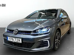 Mörkgrå Begagnad 2020 VW Golf VIII Active Kombi | 229 500 kr (Superpris)