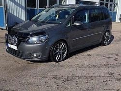 Grå Begagnad 2011 VW Touran Minibuss | 95 000 kr (Dyr)