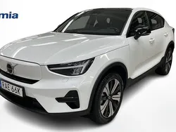 Vit Begagnad 2022 Volvo EC40 Core SUV | 349 900 kr (Bra pris)