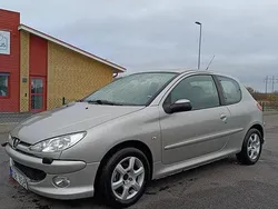 Grå Begagnad 2006 Peugeot 206 Halvkombi | 12 000 kr (Bra pris)