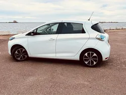 Vit Begagnad 2019 Renault Zoe Halvkombi | 115 000 kr (Marknadspris)