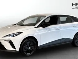Vit (white) Begagnad 2023 MG MG4 EV Halvkombi | 269 900 kr (Marknadspris)