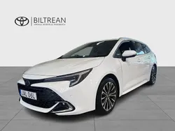 Vit Begagnad 2023 Toyota Corolla Style Kombi | 319 000 kr (Marknadspris)