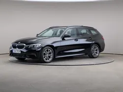 Svart Begagnad 2021 BMW 320 Kombi | 289 000 kr (Bra pris)