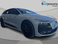 Siambeige metallic Begagnad 2025 Audi A6 e-tron Performance Kombi | 799 900 kr