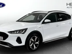 Vit (white) Begagnad 2024 Ford Focus Active Halvkombi | 224 900 kr (Dyr)
