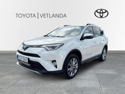 Vit (white pearl metallic) Begagnad 2018 Toyota RAV4 Hybrid Executive SUV | 159 000 kr (Marknadspris)