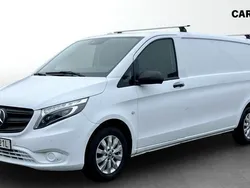 Vit Begagnad 2021 Mercedes Vito Minibuss | 223 920 kr