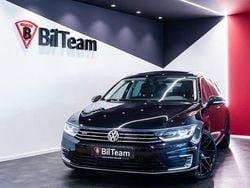 Svart Begagnad 2016 VW Passat GTE Kombi | 169 900 kr