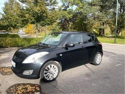 Svart Begagnad 2011 Suzuki Swift Halvkombi | 30 000 kr (Marknadspris)