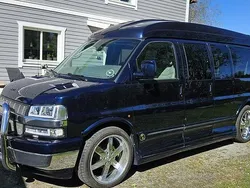 Blå Begagnad 2006 Chevrolet Express Minibuss | 240 000 kr
