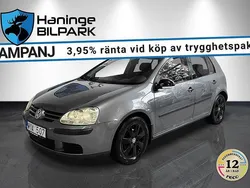 Grå Begagnad 2005 VW Golf V Halvkombi | 59 900 kr (Lite dyr)