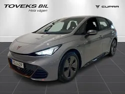 Ljusgrå (vapor grey) Begagnad 2023 Cupra Born Halvkombi | 279 900 kr (Marknadspris)