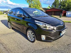 Svart Begagnad 2014 Kia Carens Minibuss | 89 000 kr (Bra pris)