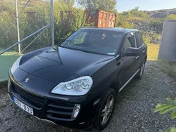 Svart Begagnad 2009 Porsche Cayenne SUV | 120 000 kr