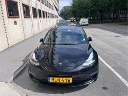 Svart Begagnad 2021 Tesla Model 3 Long Range AWD Sedan | 244 000 kr (Bra pris)