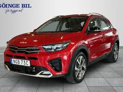 Röd Begagnad 2021 Kia Stonic GT-Line SUV | 209 000 kr (Marknadspris)