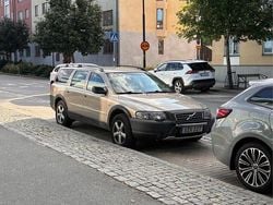 Brun Begagnad 2002 Volvo XC70 SUV | 22 500 kr (Bra pris)