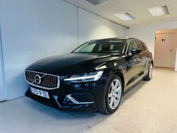 Svart Begagnad 2019 Volvo V60 Inscription Kombi | 294 900 kr (Bra pris)