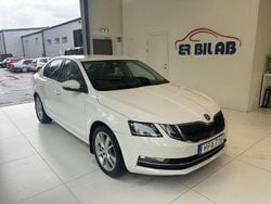 Vit Begagnad 2018 Skoda Octavia Halvkombi | 149 900 kr (Marknadspris)