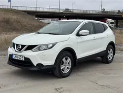 Vit Begagnad 2014 Nissan Qashqai SUV | 109 900 kr (Marknadspris)