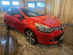 Röd Begagnad 2014 Renault Clio IV Halvkombi | 65 500 kr (Marknadspris)