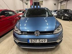 Blå Begagnad 2016 VW Golf Alltrack Kombi | 149 990 kr (Bra pris)