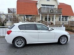 Begagnad 2017 BMW 118 M Sport Halvkombi | 148 500 kr (Marknadspris)