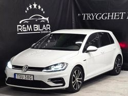 Vit Begagnad 2020 VW Golf VII R-line Halvkombi | 209 800 kr (Marknadspris)
