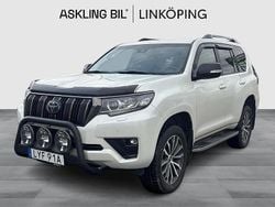 Vit Begagnad 2022 Toyota Land Cruiser Premium SUV | 785 000 kr