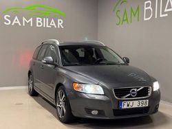 Grå Begagnad 2012 Volvo V50 Momentum Kombi | 49 900 kr (Marknadspris)