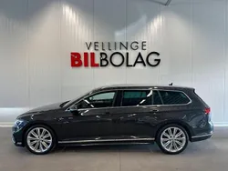 Mörkgrå Begagnad 2019 VW Passat GT Kombi | 219 500 kr (Marknadspris)