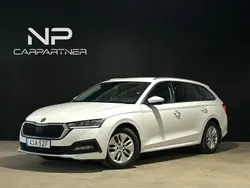 Vit Begagnad 2021 Skoda Octavia Kombi | 169 900 kr