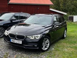 Svart Begagnad 2018 BMW 320 Sport Line Kombi | 134 900 kr (Superpris)