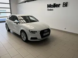 Vit (ibisvit) Begagnad 2020 Audi A3 Sportback Exclusive Halvkombi | 199 000 kr (Bra pris)