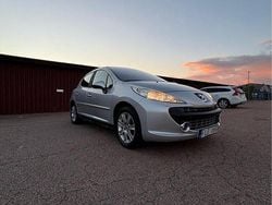 Grå Begagnad 2007 Peugeot 207 Sport Halvkombi | 17 499 kr (Marknadspris)