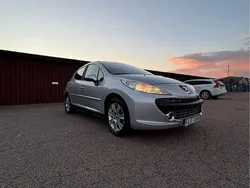 Grå Begagnad 2007 Peugeot 207 Sport Halvkombi | 17 499 kr (Marknadspris)