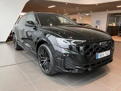 Svart (mytsvart metallic) Ny 2025 Audi Q8 Design SUV | 1 229 600 kr (Dyr)