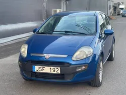 Blå Begagnad 2011 Fiat Punto Evo Dynamic Halvkombi | 39 990 kr