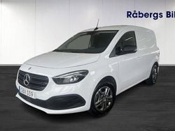 Vit (arktisk vit) Begagnad 2023 Mercedes Citan 110 Van | 262 250 kr (Marknadspris)