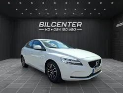 Vit Begagnad 2016 Volvo V40 Momentum Kombi | 129 900 kr (Marknadspris)