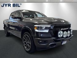Mörkgrå (grå) Begagnad 2019 RAM 1500 Pickup | 539 000 kr (Marknadspris)