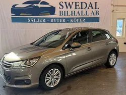 Grå Begagnad 2015 Citroën C4 Halvkombi | 98 900 kr (Marknadspris)