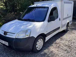 Vit Begagnad 2007 Peugeot Partner Minibuss | 22 900 kr (Lite dyr)