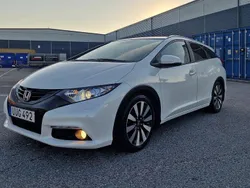 Vit Begagnad 2014 Honda Civic Executive Kombi | 89 000 kr (Marknadspris)