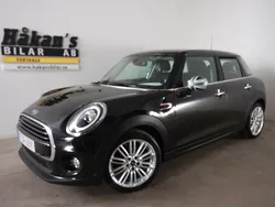 Svart Begagnad 2019 Mini Cooper Halvkombi | 189 500 kr (Marknadspris)