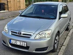 Silver Begagnad 2006 Toyota Corolla Halvkombi | 29 900 kr (Bra pris)