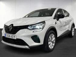 Vit Begagnad 2023 Renault Captur Equilibre SUV | 269 900 kr (Dyr)